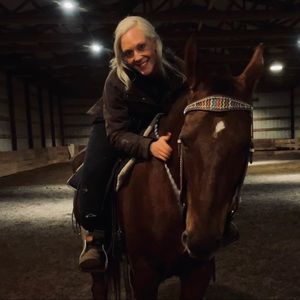 Meet your Posher, Kimberly